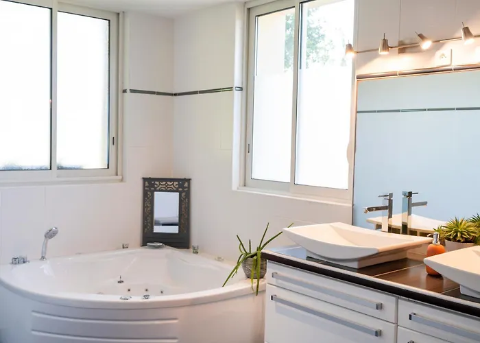 Balneo Bed & Breakfast Mauleon-D'armagnac